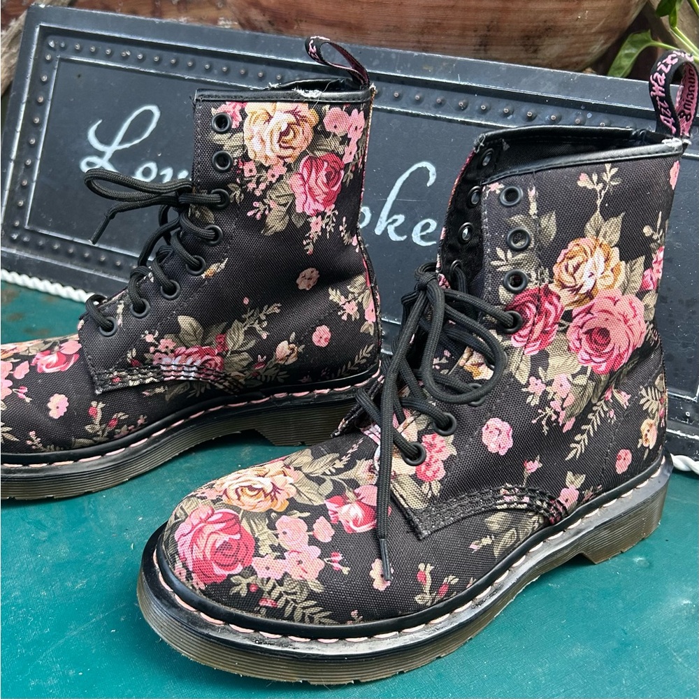 Dc Martins. Floral black/pink Air Ware. Womens size 7.